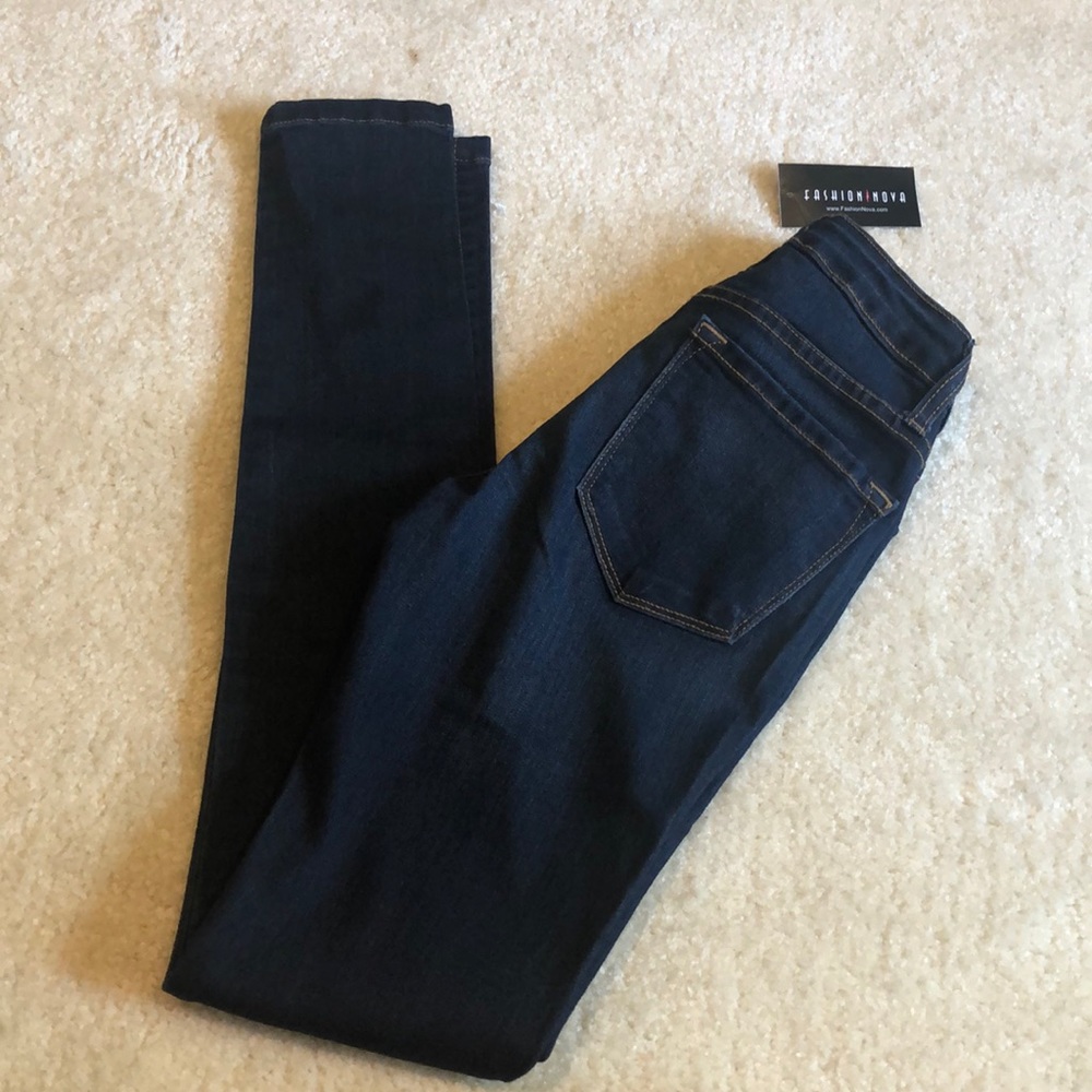 Fashion nova classic mid rise skinny jeans